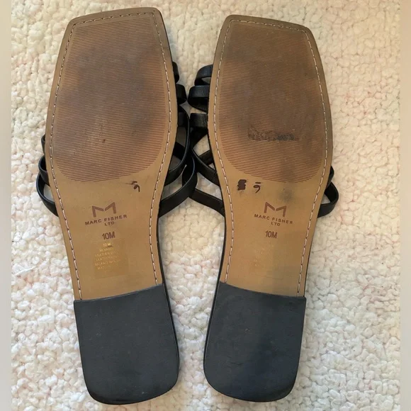 Marc Fisher LTD Varro Black Leather Slides Sandals Flats Size 10 Classic… - Picture 9 of 9